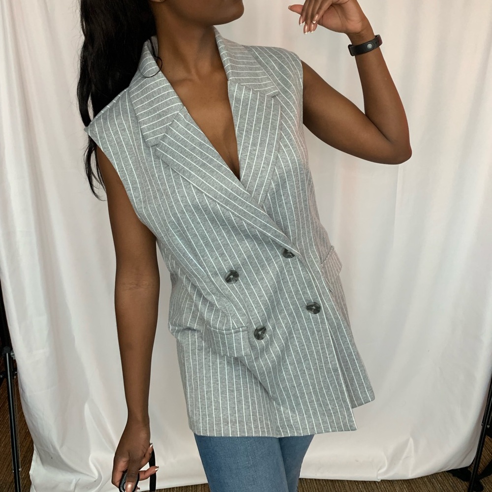 Grey striped cotton half button-up coat. (New)